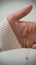 Arrow pendant
